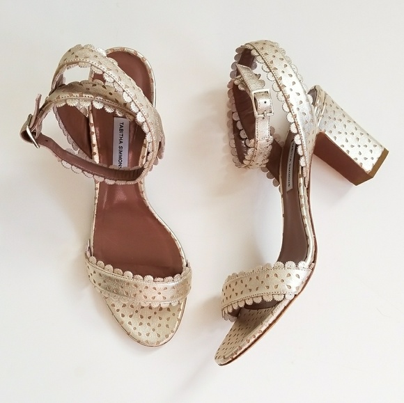 tabitha simmons leticia